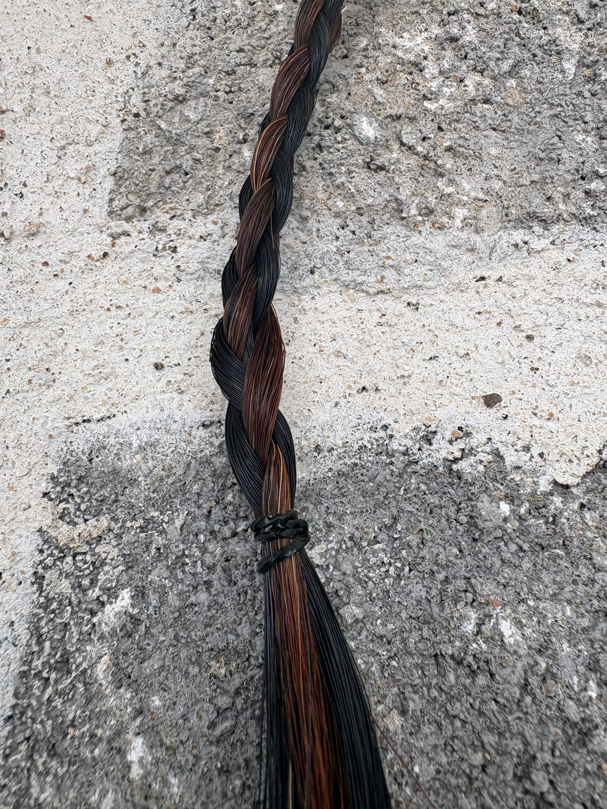 Horse hair bracelet / Bracelet tressé avec crins de votre cheval