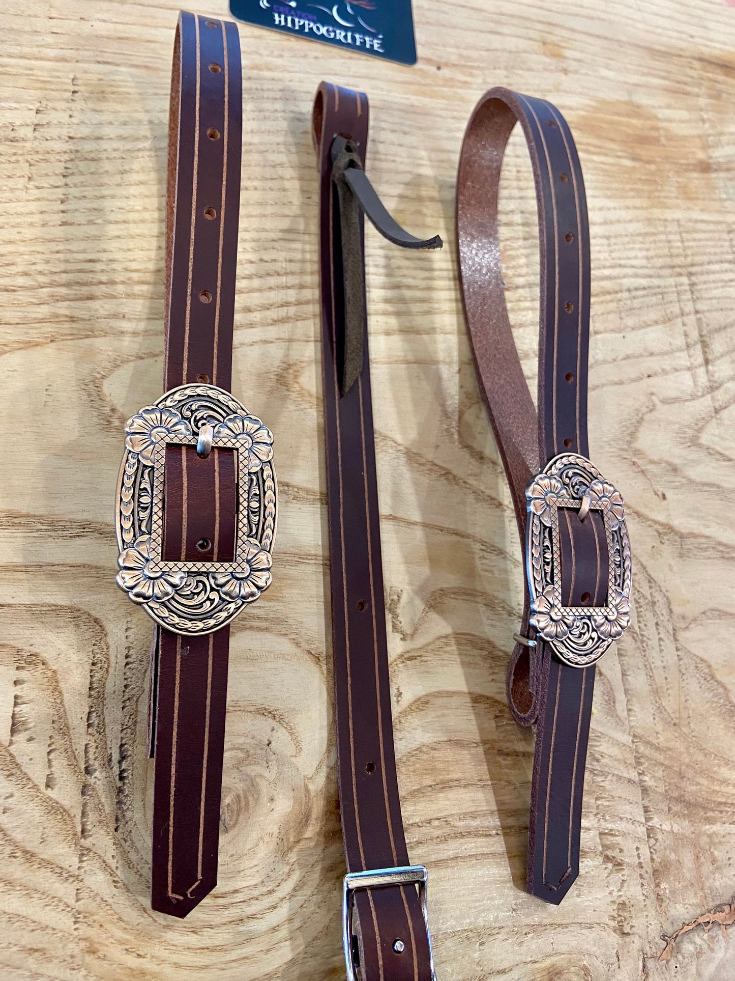 Fancy buckle Leather Tug Set flowers