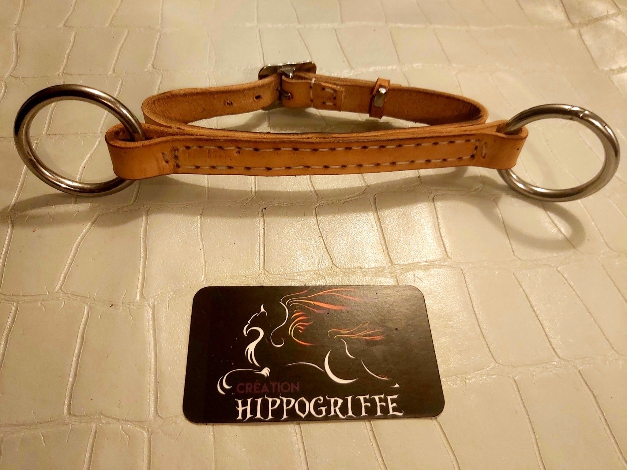 Meroth Bit / mors de cuir – Hippogriff Creation Mohair